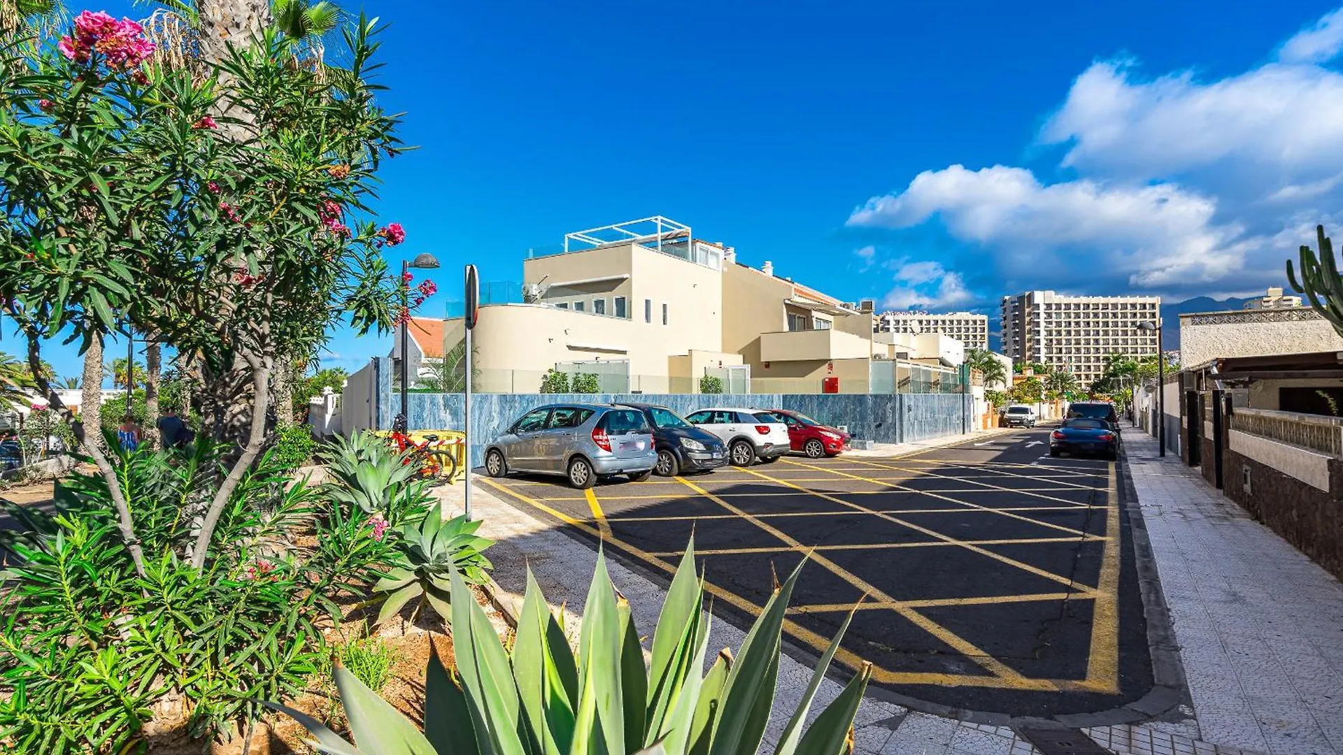 Aparthotel Bal Apartments Adults Only Arona